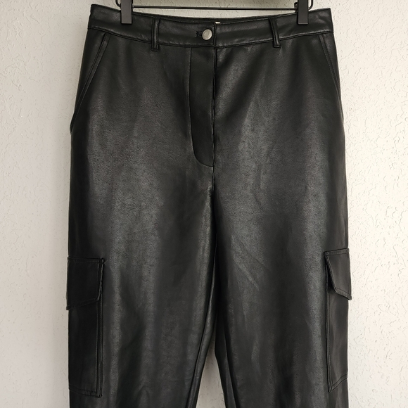 Aritzia Wilfred 10 Black Vegan Leather High Rise Buttonfly Modern Cargo Pant - Picture 3 of 10